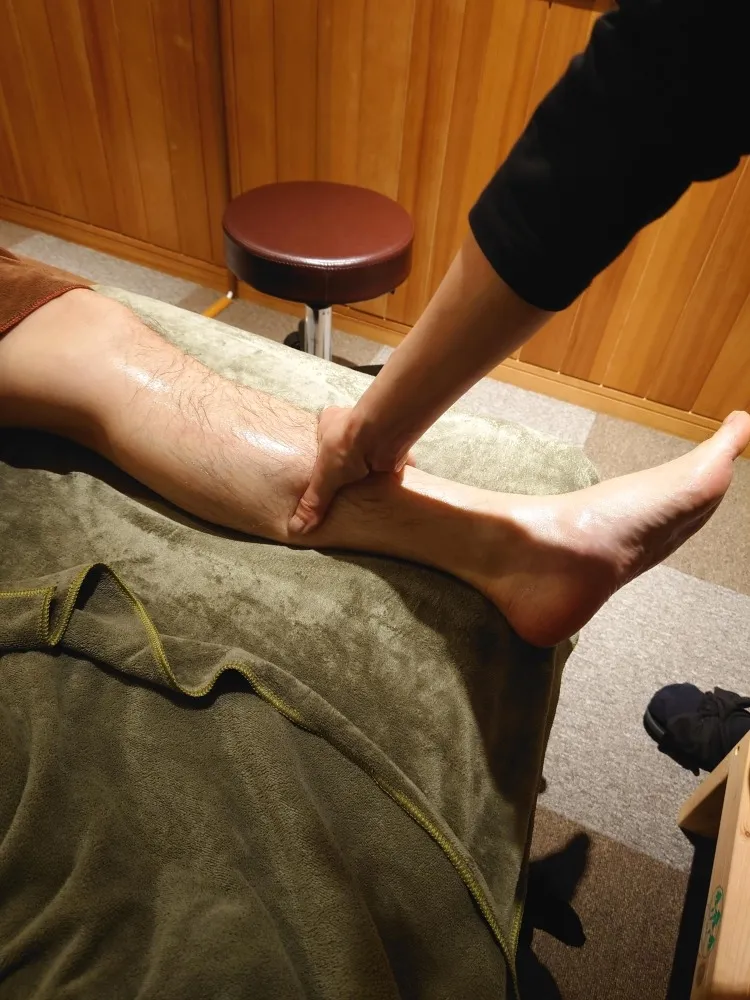 フットケア施術中